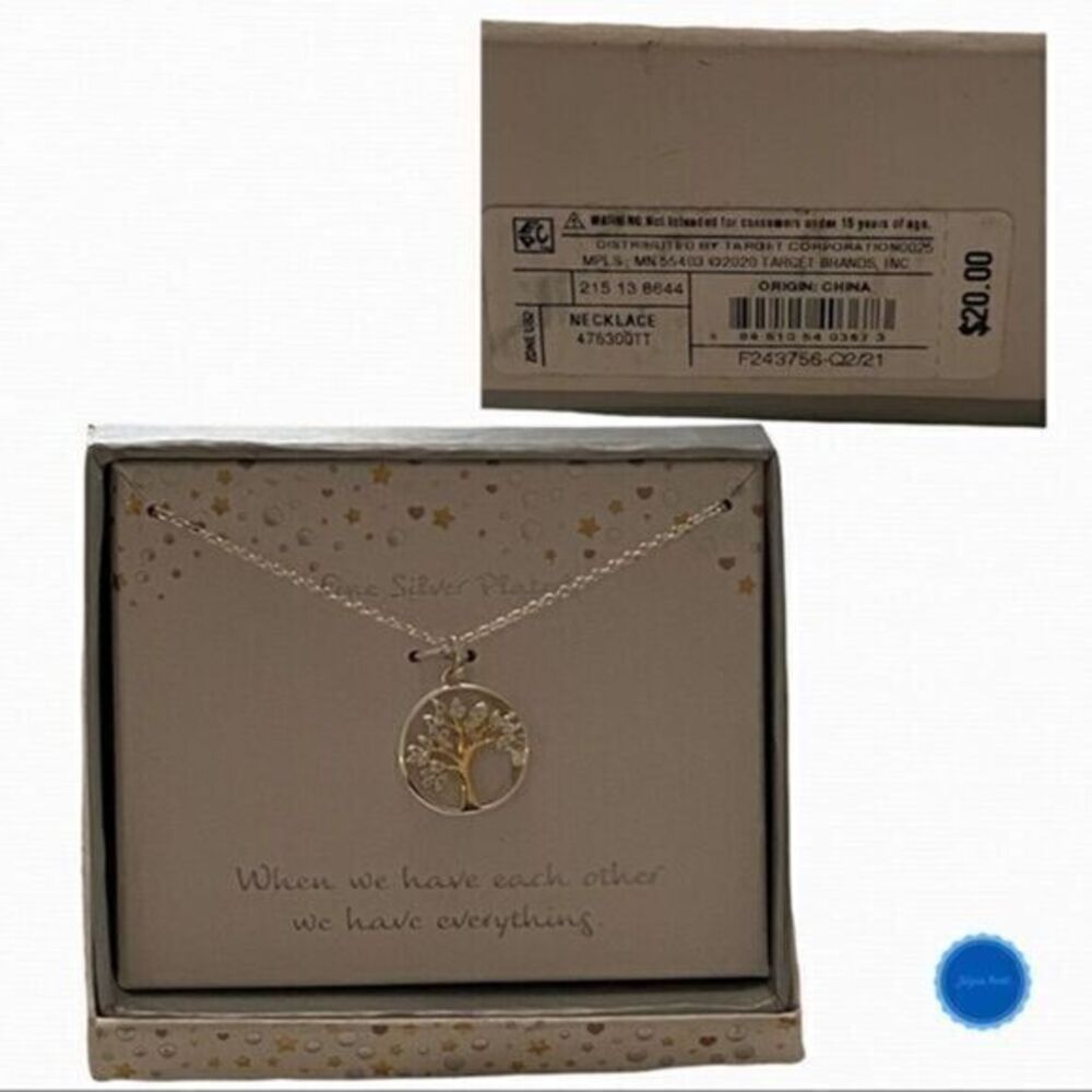 FAMILY TREE NECKLACE